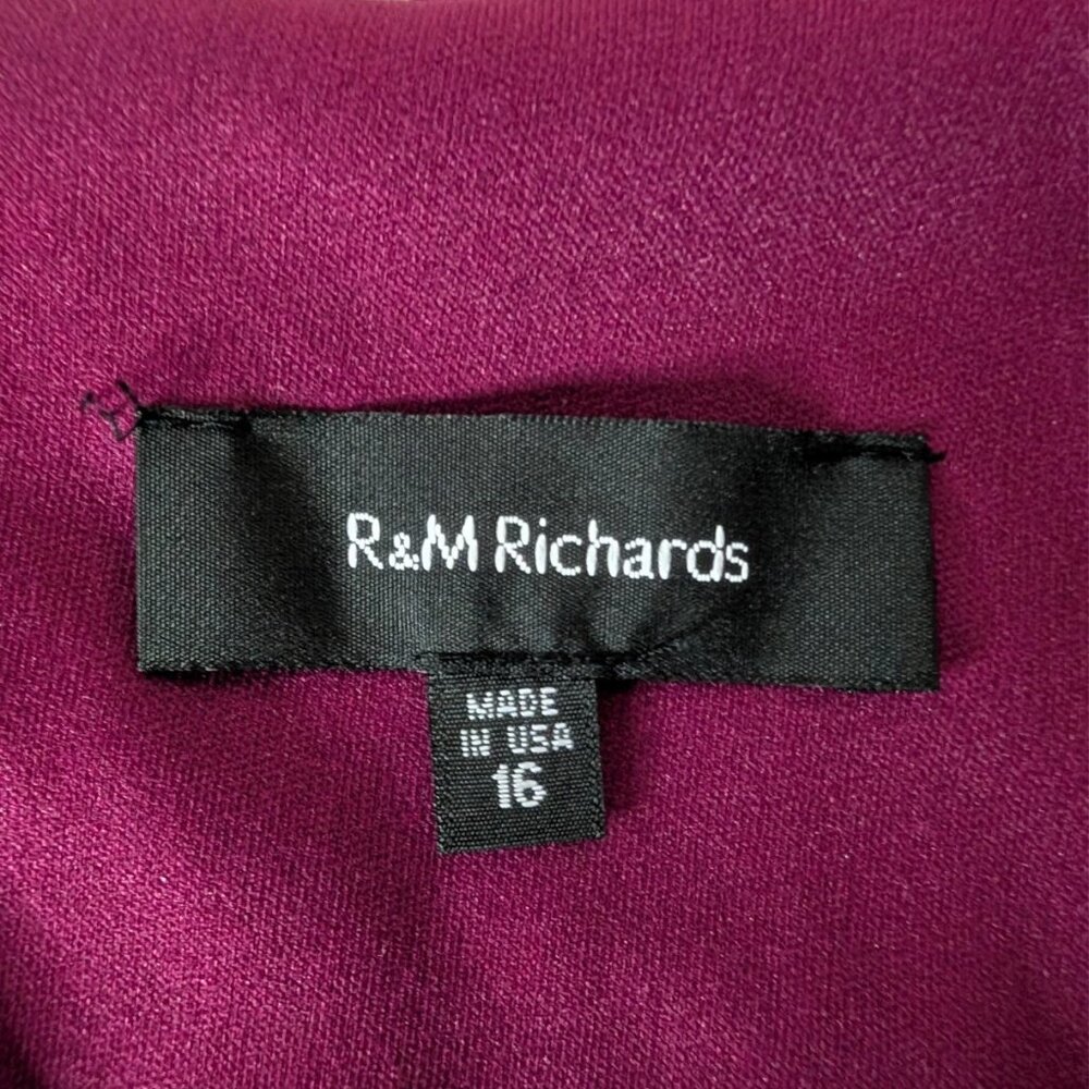 Evening Gown Magenta Berry Sweetheart Neckline Cold Shoulder Embellished Size 16 - Picture 12 of 14